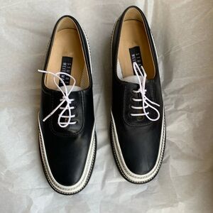 Stuart Weitzman Women’s Golf Shoes Size 10 Black & White